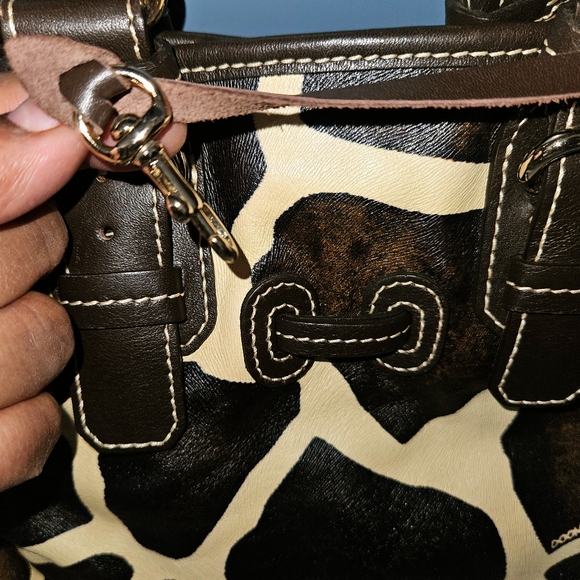 PRELOVED Dooney & Bourke Women Purse - Picture 5 of 16